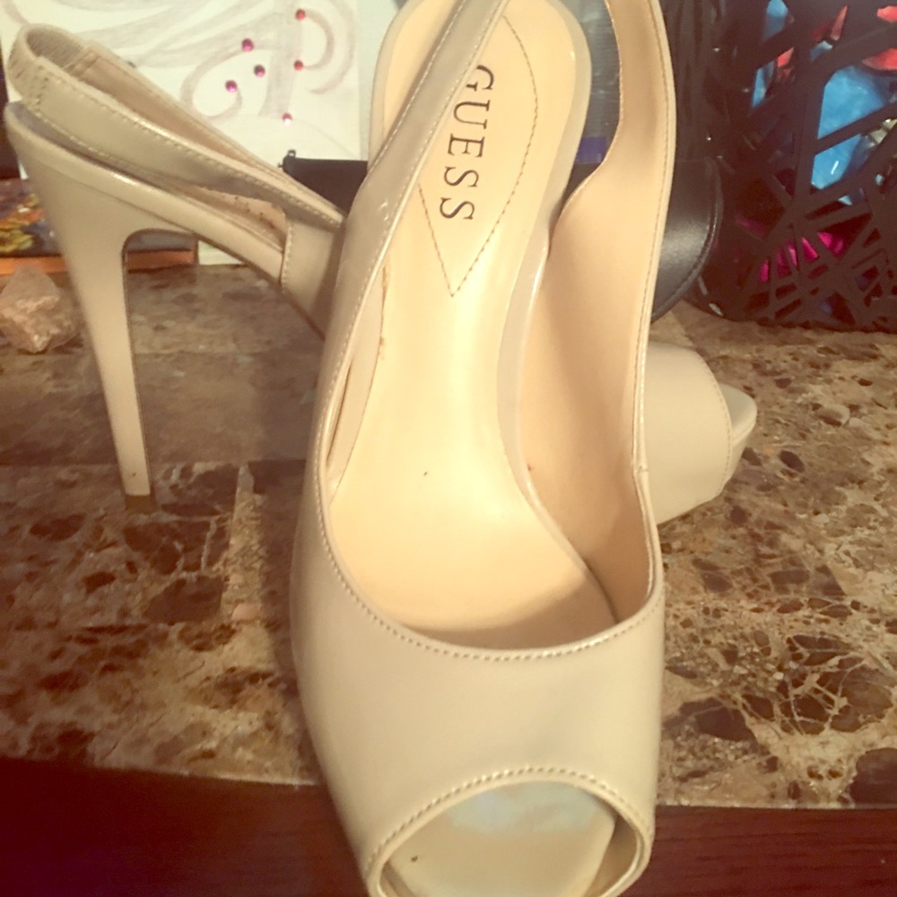 Guess open toe sligback